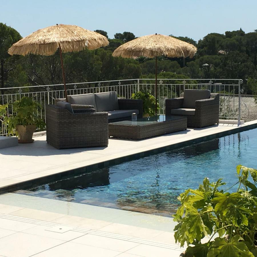 Villa Du Belvedere - La Chambre Mer Saint-Raphaël Exteriör bild